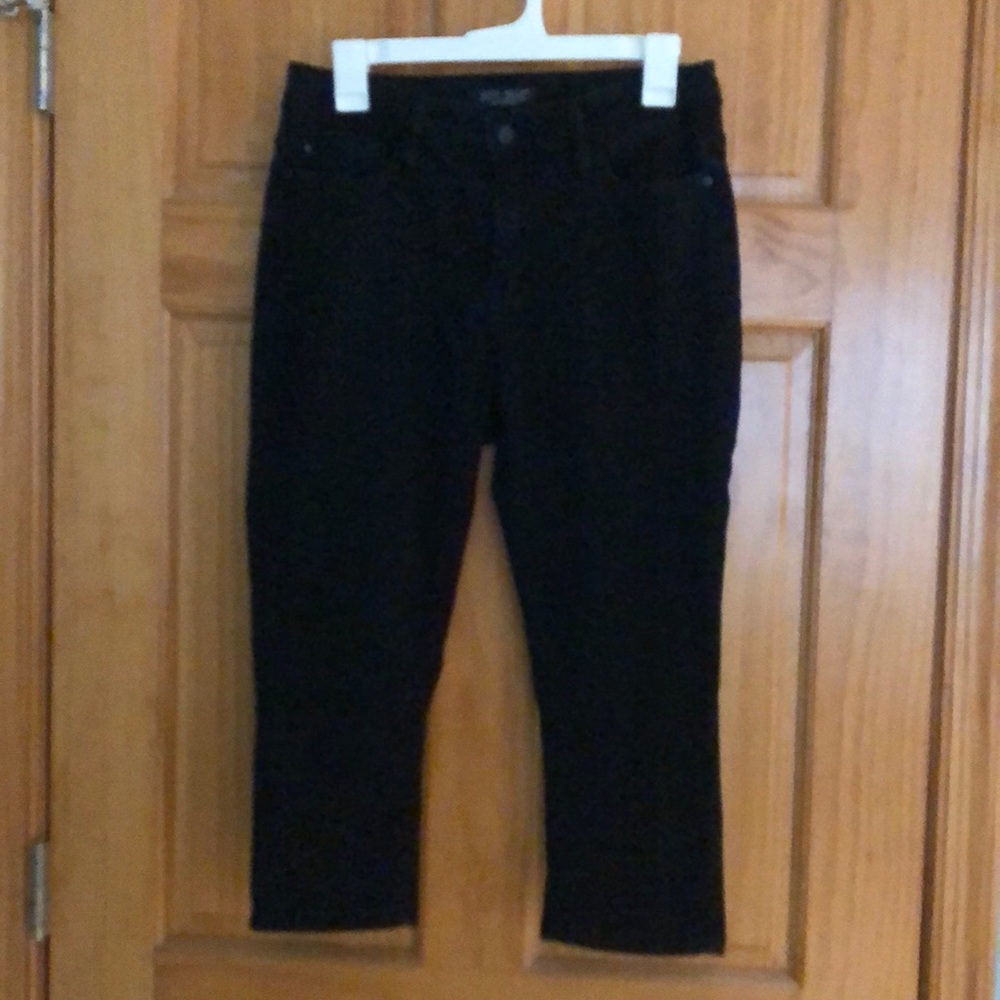 Black Judy Blue Capri’s